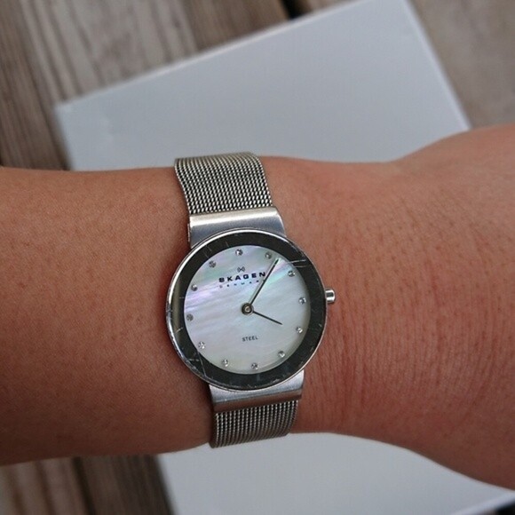 Skagen Freja Lille Steel Mesh Watch - Picture 1 of 8